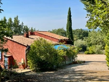 À vendre – Maison avec piscine et grand terrain arboré à Saignon (84400)