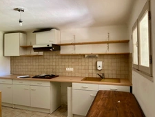 Maison en pierre à rénover avec vue exceptionnelle sur le Luberon –  84400 Apt