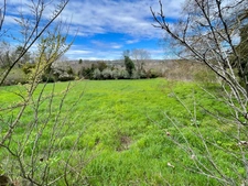 Dpt Vaucluse (84), for sale SAIGNON Historic Castle to Renovate