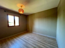 GARGAS – MAISON DE PLAIN-PIED AVEC PISCINE, 3 CHAMBRES ET TERRAIN DE 965 M²
