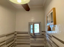  A vendre Bâtisse en pierre rénovée de 235 m² habitables et ses dépendances de 300 m2 - Terrain de 100 000,00 m² 
