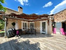 A vendre, maison de hameau en pierre à ROUSSILLON (84)