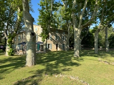  Maison de Maître de Prestige dans le Luberon 