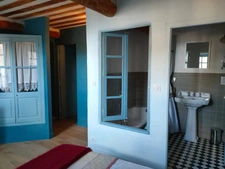 FOR SALE: Magnificent character house in the heart of Saignon, Luberon
