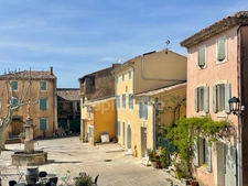 A VENDRE Charmante maison de village à Villars – Cœur du Luberon