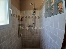 Dpt Vaucluse (84), à vendre SAINT SATURNIN LES APT maison P4 avec garage, terrasse et jardin • Terrain de 3815 m²