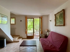 Dpt Vaucluse (84), for sale Near the village of ROUSSILLON house P6 200 M2 LAND 20 000 M2