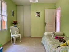 À VENDRE LAURIS (84) Propriété d’exception de plain-pied avec piscine et jardin paysager d'env 3000 M2