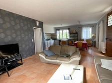 Dpt Vaucluse (84), for sale Near the village of ROUSSILLON house P6 200 M2 LAND 20 000 M2