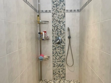 À VENDRE LAURIS (84) Propriété d’exception de plain-pied avec piscine et jardin paysager d'env 3000 M2