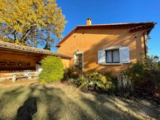 Dpt Vaucluse (84), for sale Near the village of ROUSSILLON house P6 200 M2 LAND 20 000 M2