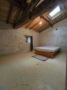 Dpt Charente (16), EBREON à vendre un ensemble de deux maisons 