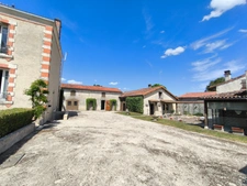 Old-world charm and exceptional volumes: "Manor house to renovate"