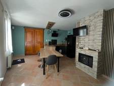 Renovated townhouse in the heart of Jarnac 