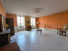 Charentaise à rénover entièrement 10 pièces VERTEUIL SUR CHARENTE (16)