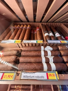 BAR-TABAC À CÉDER – EMPLACEMENT PREMIUM EN CENTRE-VILLE  FERMETURE LE DIMANCHE