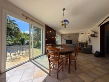 FOUESNANT (29) - 4-bedroom house - 152 m² living space - Not overlooked - Swimming pool - Garage - Carport 