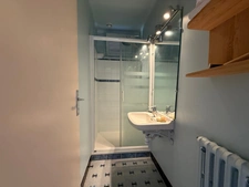 À vendre, Maison 5 chambres + hangar sur 1893 m² de terrain divisible,  à 1 km des plages de Bénodet