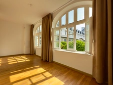 Quimper Kerfeunteun – T2 de 54 m² lumineux – Rez-de-chaussée – Parking – Cave – 3 m 10 de hauteur sous plafond