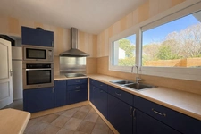 FOUESNANT (29) - 4-bedroom house - 152 m² living space - Not overlooked - Swimming pool - Garage - Carport 