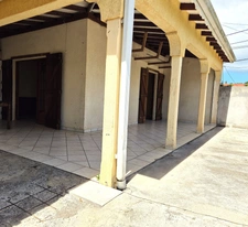 Pépites du mois. Deux Appartements plus terrain 800 m², vue panoramique vers les Saintes, à vendre 3 pièces TROIS RIVIERES (971)