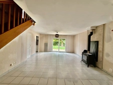 🏡 Exclusivité à Varennes-Vauzelles : Charmante Maison Familiale de 101m²