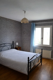 Maison à vendre 7 pièces à Saint Barthélémy de Vals 