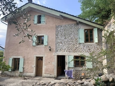 Maison de village avec jardin – 3 chambres – Hauterives
