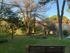 Claveyson (Drôme) – Propriété de caractère du XVIe siècle avec chambres d’hôtes et jardin d’exception 