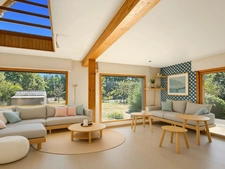 MISSILLAC - MAISON DE CARACTERE AUX VOLUMES GENEREUX - 4 A 5 CHAMBRES - GRAND PARC - CLOS SANS VIS A VIS - GARAGE DOUBLE - ATELIERS