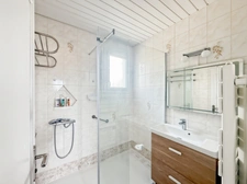 Dpt Loire Atlantique (44), à vendre CENTRE SAINT PERE EN RETZ EN IMPASSE, MAISON 8 PIECES - 5 CHAMBRES - JARDIN CLOS TERRASSE 