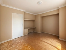 LA BAULE - A VENDRE VILLA 8 PIECES - 4 CHAMBRES - PARC ARBORÉ - GARAGES - POTENTIEL DU SOUS-SOL
