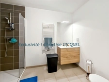 SAINT NAZAIRE NEAR PORCÉ BEACH AND VIRECHAT SAINT MARC SUR MER - 2-room apartment for sale - PRIVATE garden - Garage