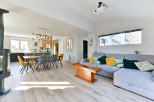 LA TURBALLE PLAGES ET CRIQUES A 4 MINUTES A PIED – VILLA PLAIN PIED 4 Chambres & 1 Dortoir – Jardin AU CALME, clos sans vis-à-vis -Rénovation moderne et chaleureuse.