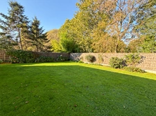 PORNIC SINGLE-STORY HOUSE WITH 4 BEDROOMS - ENCLOSED GARDEN WITH TREES - PORNIC 3 KM FROM THE CENTER 