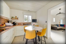 PORNIC SINGLE-STORY HOUSE WITH 4 BEDROOMS - ENCLOSED GARDEN WITH TREES - PORNIC 3 KM FROM THE CENTER 