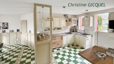NORT SUR ERDRE TRAM TRAIN 30MIN NANTES CENTER - 8-ROOM BOURGEOIS RESIDENCE - ENCLOSED GARDEN - SWIMMING POOL