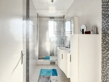 SAINT-NAZAIRE FAMILY RESIDENTIAL AREA, for sale 4 BEDROOM HOUSE, ENCLOSED GARDEN, OUTBUILDINGS.