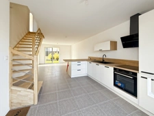 SAINT MARC SUR MER - BEACH WITHIN WALKING DISTANCE - 3-BEDROOM LOFT HOUSE - GARAGE & PARKING - SPRING DELIVERY