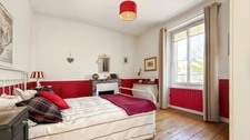 NORT SUR ERDRE TRAM TRAIN 30MIN NANTES CENTER - 8-ROOM BOURGEOIS RESIDENCE - ENCLOSED GARDEN - SWIMMING POOL