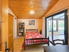 TEILLE (44) - NANTES à 35min - Ancenis à 15 min -  Maison 9 pièces - 6 chambres - grand jardin naturel, arboré et fleuri