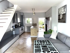 For sale, 3-room house in PORT GRIMAUD (83)