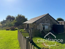 MAISON DE CARACTÈRE À LANNILIS - PROCHE CENTRE - 5 CHAMBRES - VÉRANDA PLEIN SUD, JARDIN ET DÉPENDANCES 