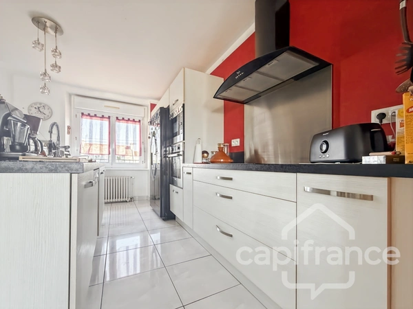 Maison familiale de 158 m² avec sous-sol complet - 5 Chambres - Lannilis 29870 - Proche commerces, écoles- Plage à 10 min