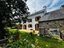 Maison en pierre rénovée - 7 pièces - 132 m² -  Terrain 2500 m²