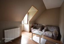 Maison familiale sur grand terrain paysager