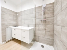 Appartement traversant rénové avec balcon et cave 4 pièces 74m2 à  SETE (34)