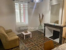 Maison de ville 228m2 avec garage et cour à ALIGNAN DU VENT 