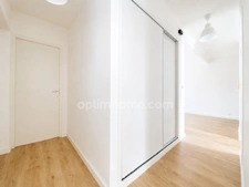 Appartement traversant rénové avec balcon et cave 4 pièces 74m2 à  SETE (34)