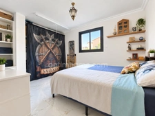 Villa moderne 98m2 de plain-pied avec piscine et jardin à MONTAGNAC (34)